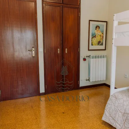 Semesterbostad Casa Do Rio Gandra (Braga)